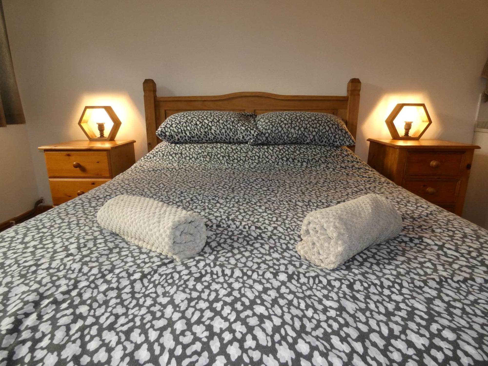 דולגלאו Abergwynant Farm Glamping & Apartments מראה חיצוני תמונה