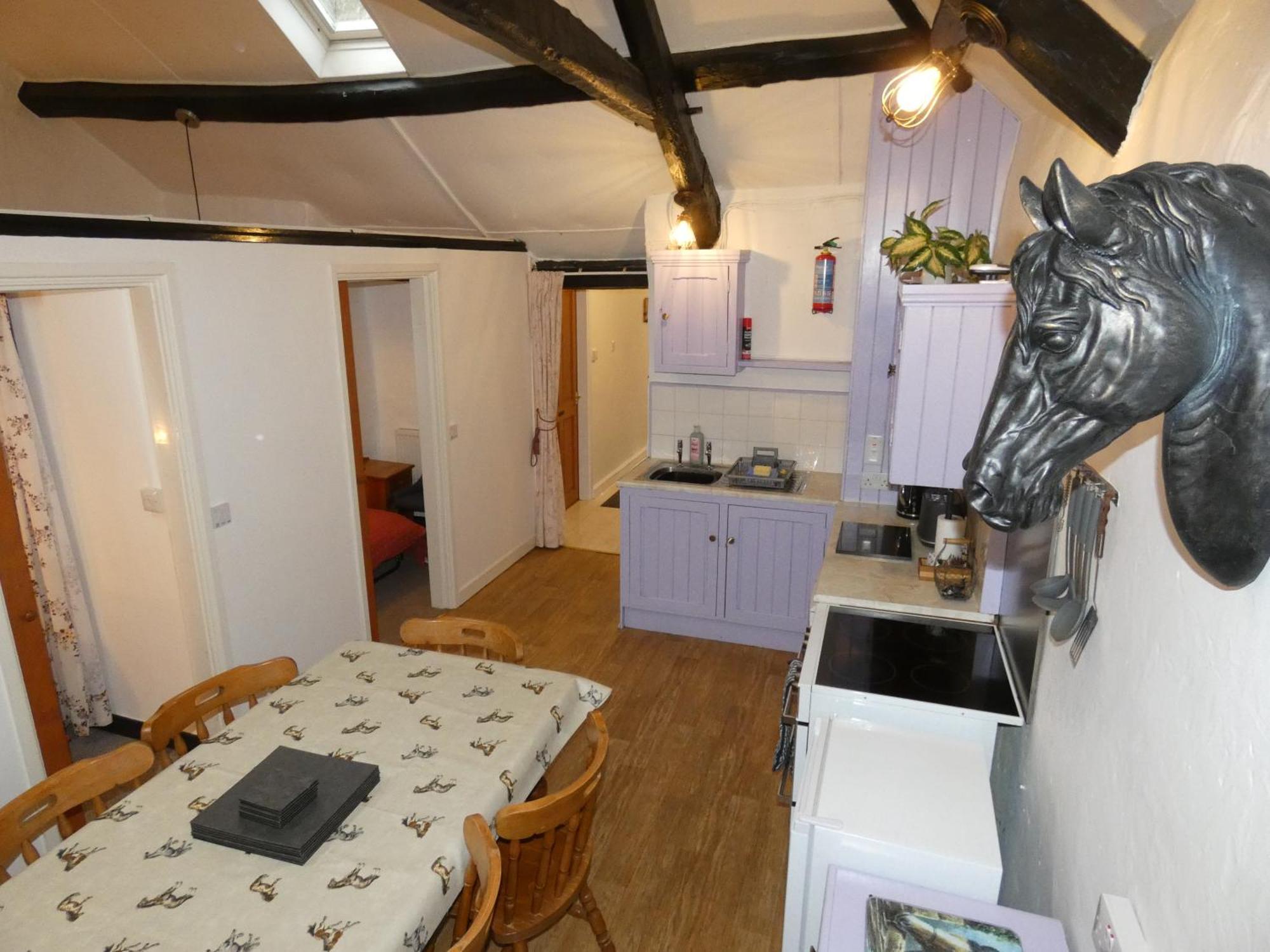 דולגלאו Abergwynant Farm Glamping & Apartments חדר תמונה